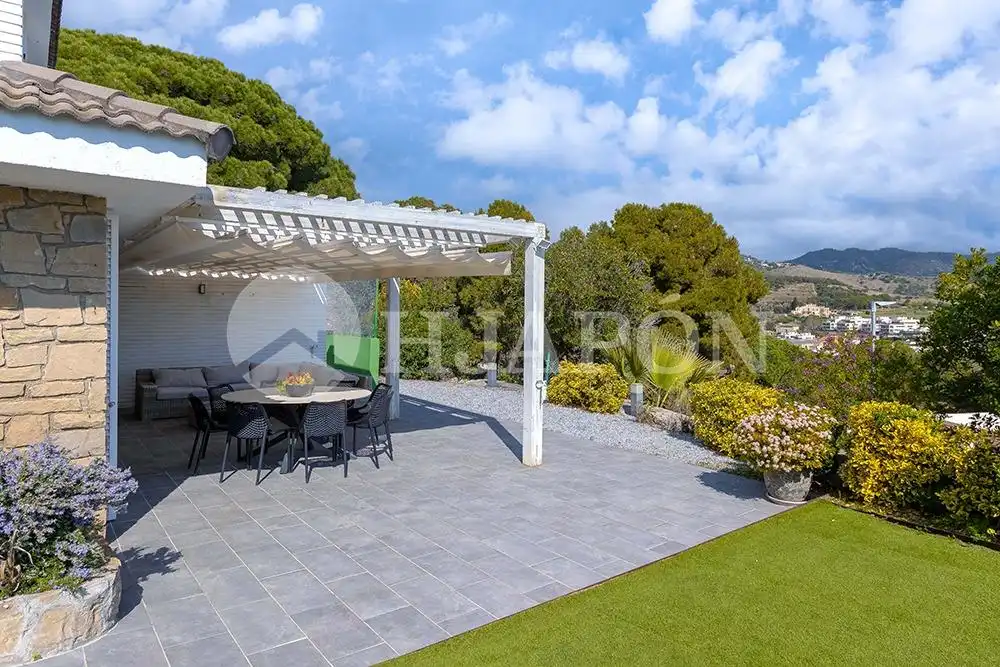 Terraza de Casa o chalet en venta en Alella con Aire acondicionado, Calefacción y Jardín privado