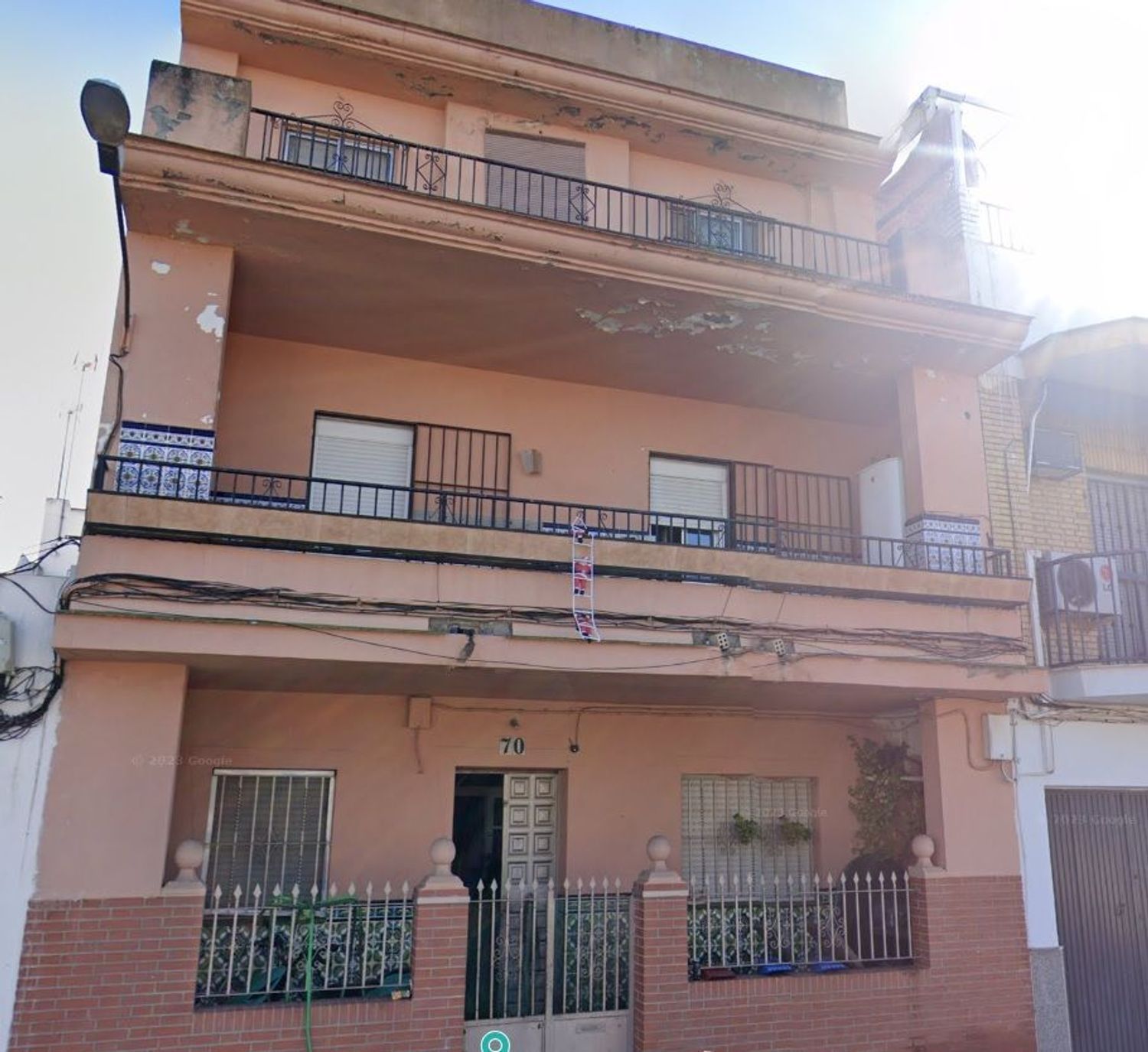 Exterior view of House or chalet for sale in  Sevilla Capital