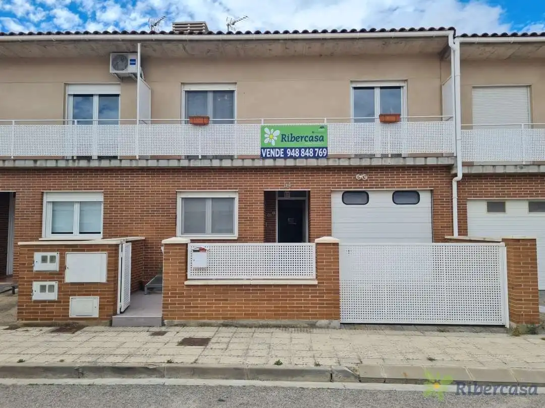 Vista exterior de Casa o chalet en venta en Cintruénigo con Aire acondicionado, Calefacción y Jardín privado