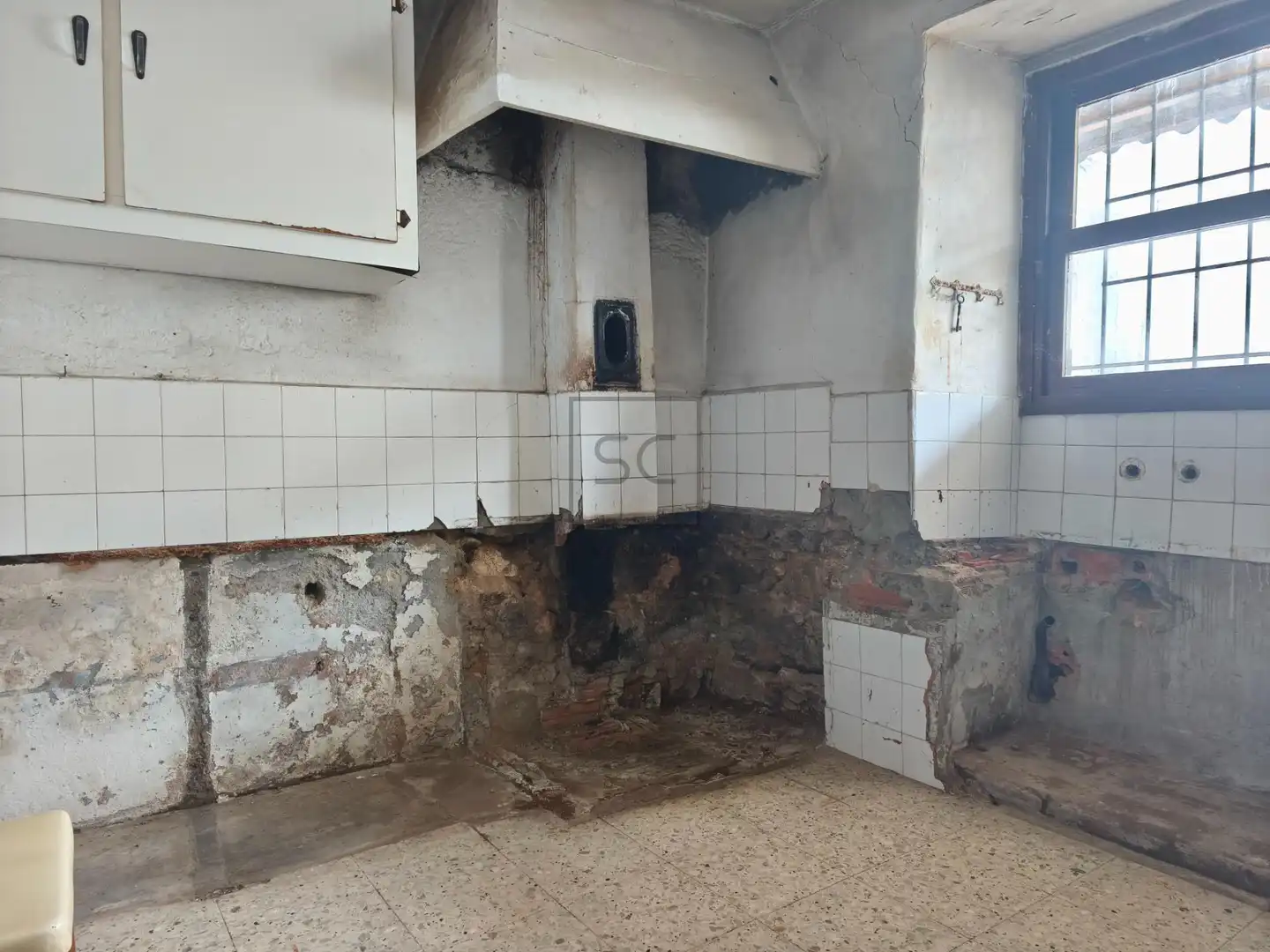 Küche von Einfamilien-Reihenhaus zum Verkauf in Narón