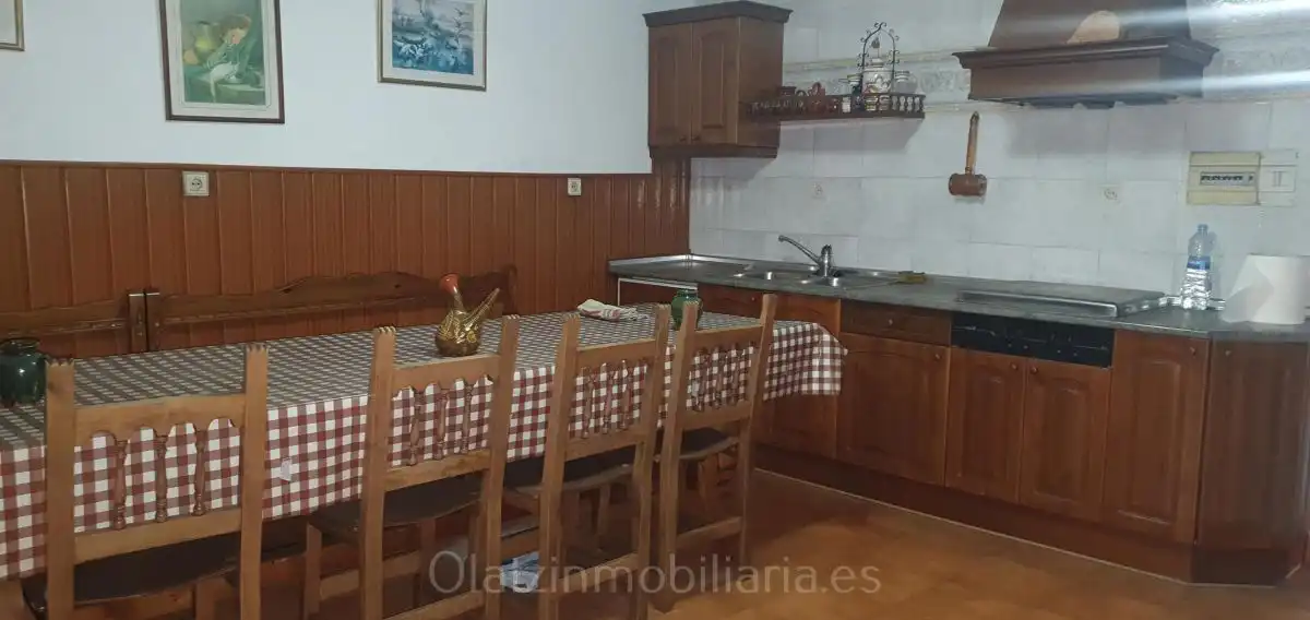 Local comercial en venda a Balmaseda, imagen 2