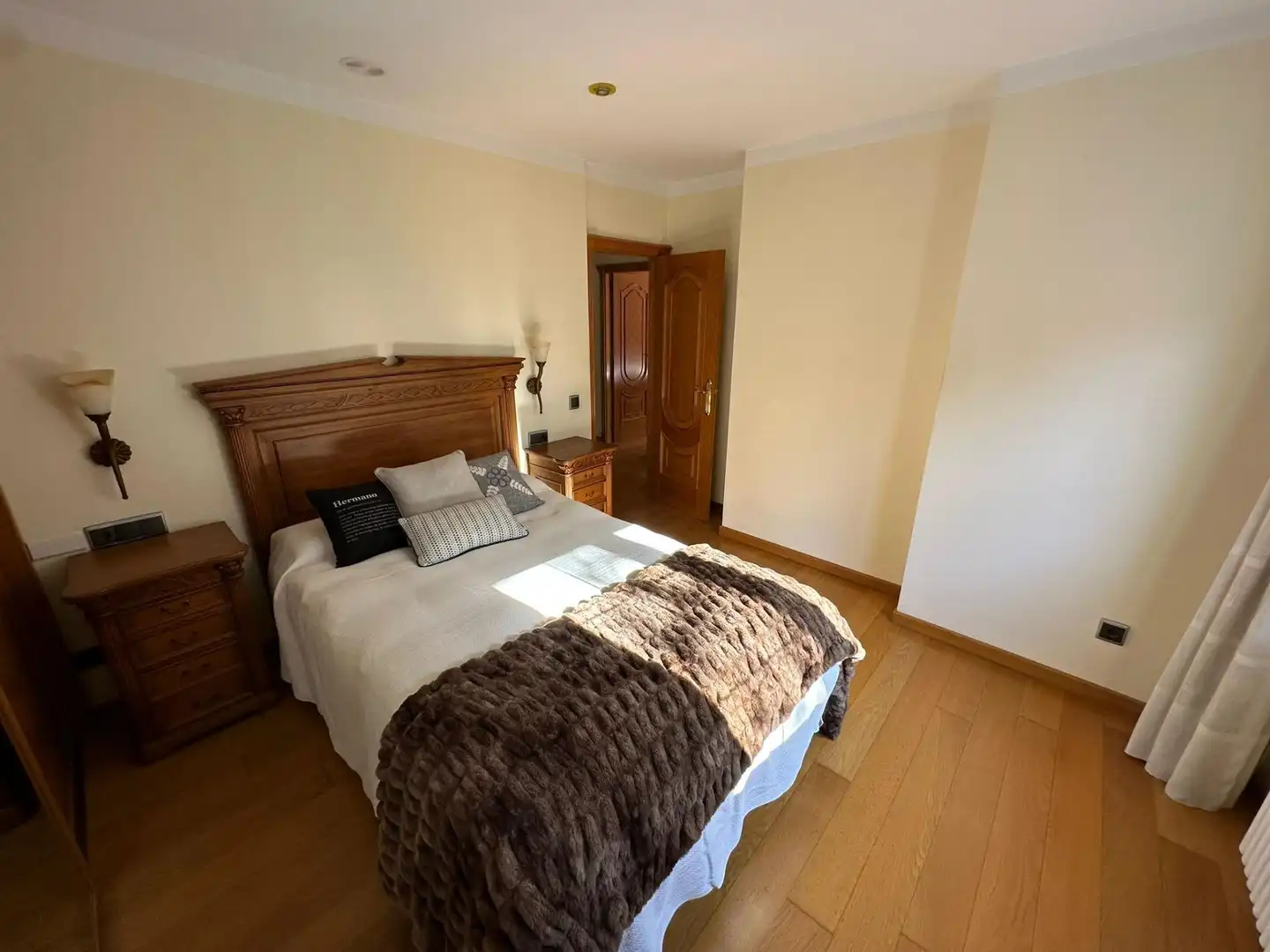 Dormitori de Casa o xalet en venda en Benicasim / Benicàssim amb Aire condicionat, Jardí privat i Terrassa