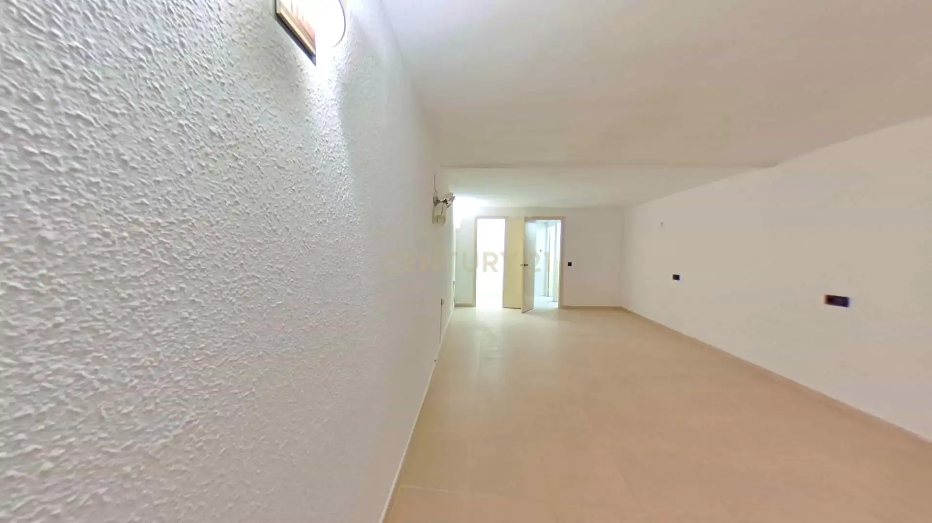Local en venda a Mestre Vilarrubla, 26, Corbera de Llobregat