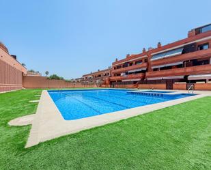 Piscina de Dúplex en venda en Cubelles amb Calefacció, Terrassa i Traster