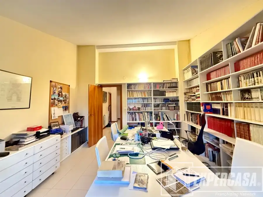 Houses for sale in Llíria  with Air Conditioner, Terrace and Storage room