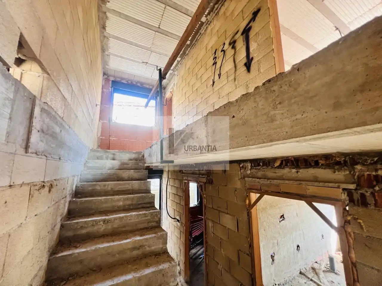Einfamilien-Reihenhaus zum Verkauf in Torres del Río mit Privatgarten