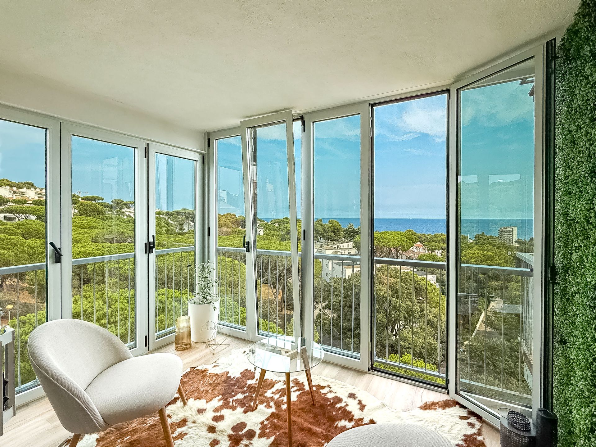 Balcony of Flat for sale in Castell d'Aro, Platja d'Aro i s'Agaró  with Air Conditioner, Parquet flooring and Terrace