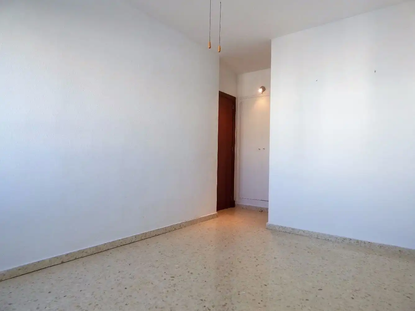 Flat for rent in Calle Pintor Hernández Homedes, Camposoto - Gallineras