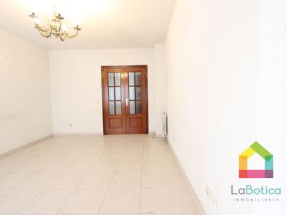 Flat for sale in  Toledo Capital  with Terrace