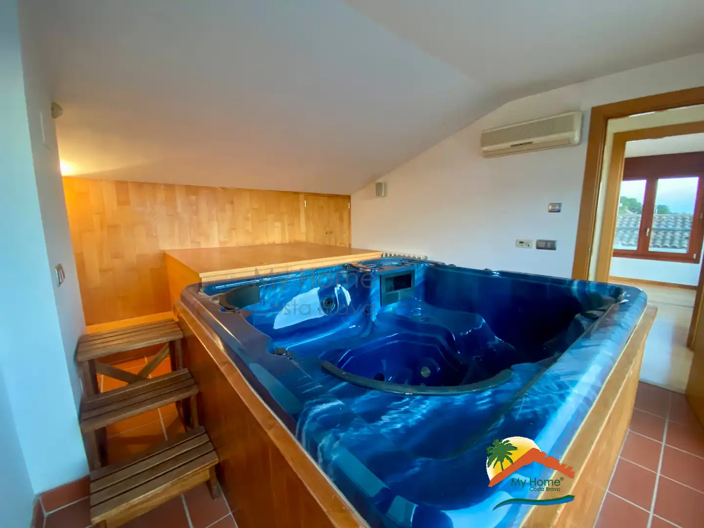 Swimming pool of Houses for sale in Blanes  with Air Conditioner, Heating and Private garden