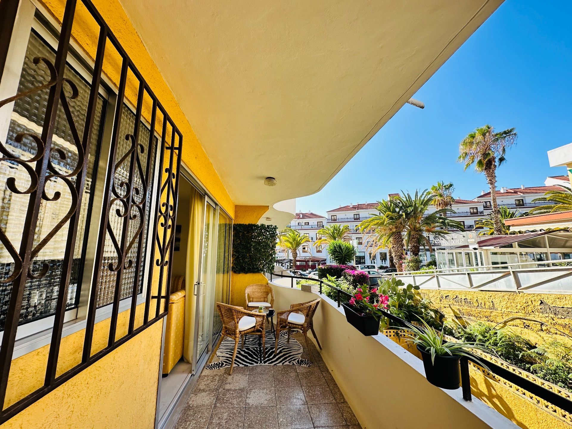 Exterior view of Apartment for sale in Puerto de la Cruz  with Terrace, Furnished and Community pool