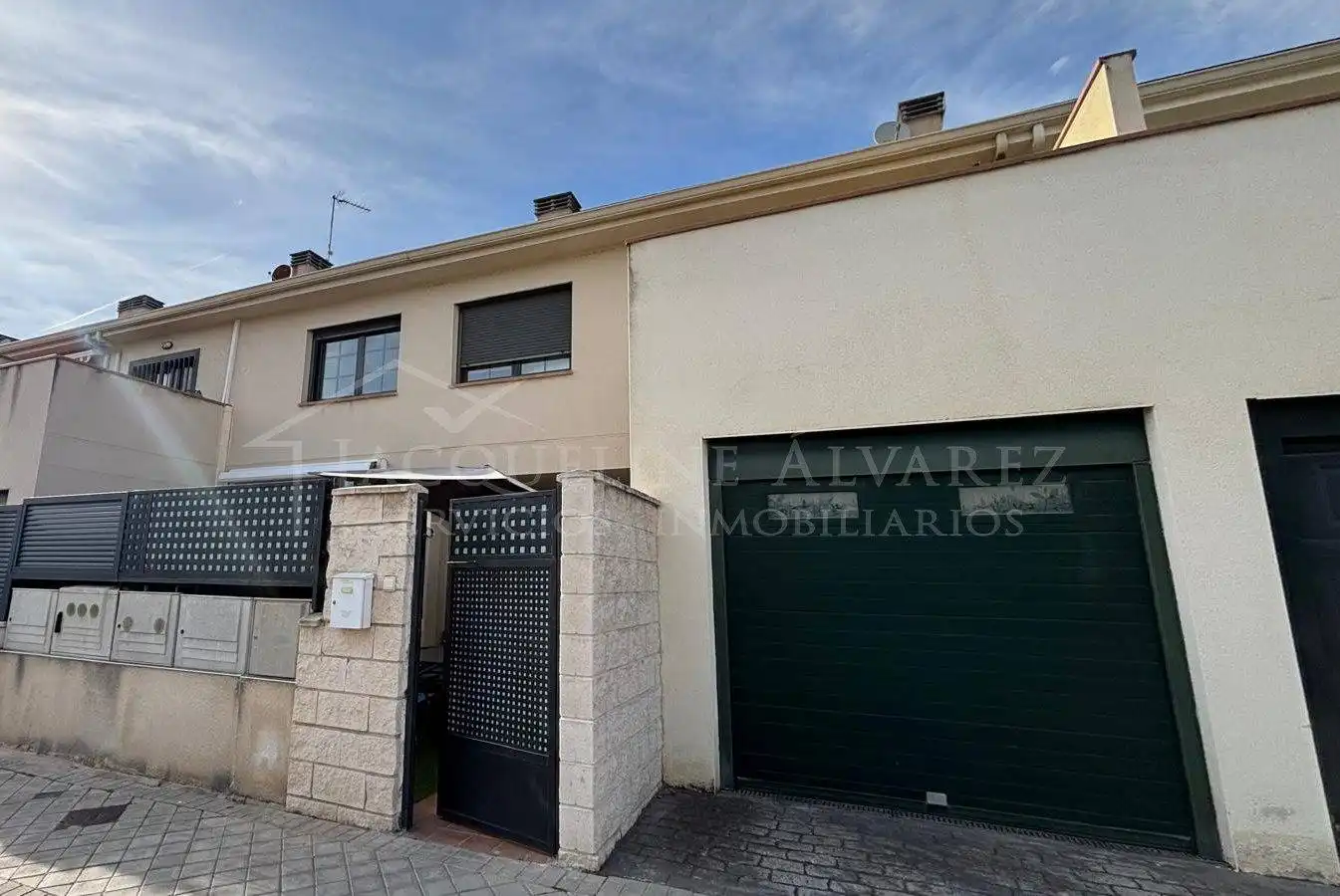 Terraced house with terrace for sale in La Montaña - El Cortijo, imagen 2