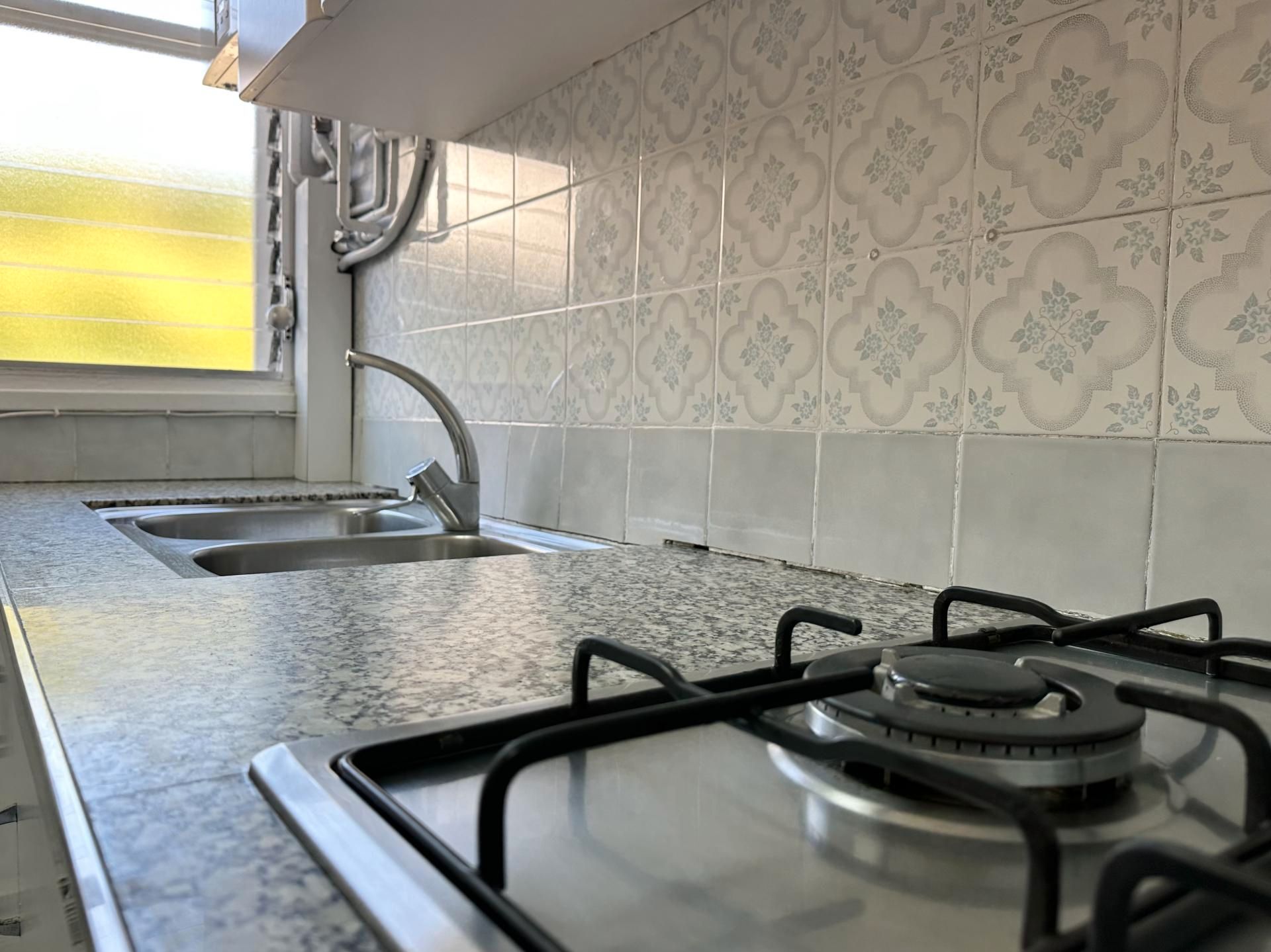 Cuina de Pis en venda en Manresa amb Calefacció i Balcó
