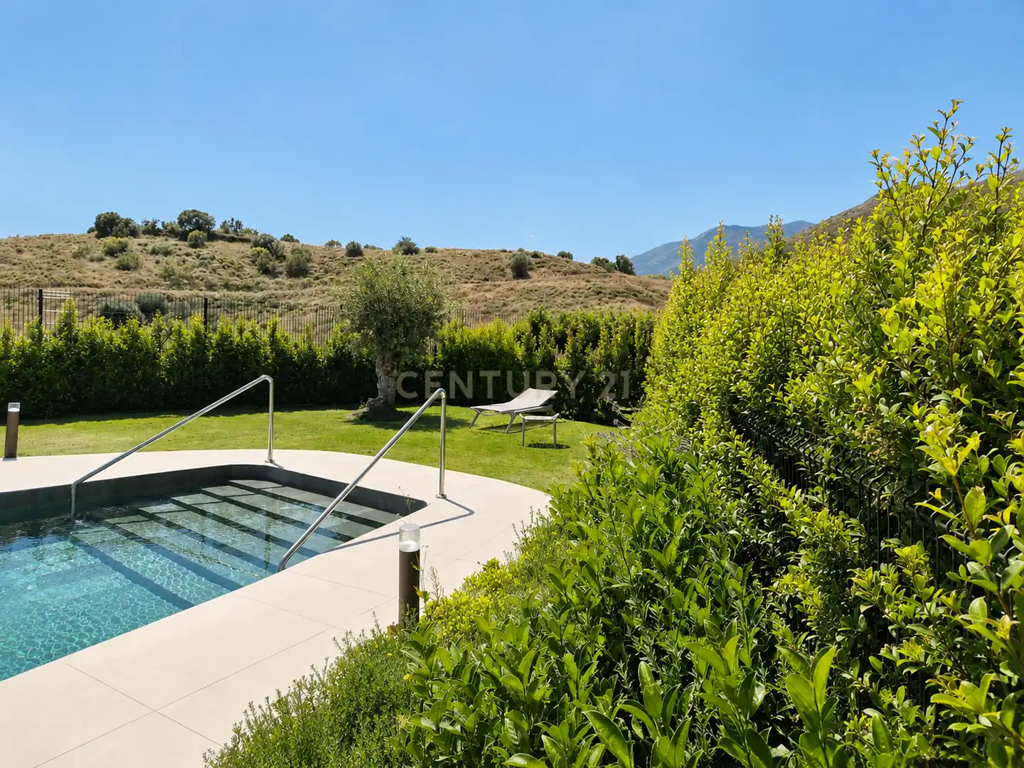 Apartamento con piscina en venta en CL GOLONDRINAS LAS 62(P) TB-062 FUENGIROLA (MÁLAGA), imagen 3