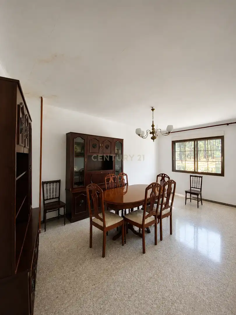 Comedor de Edificio en venta en Valencia de Alcántara