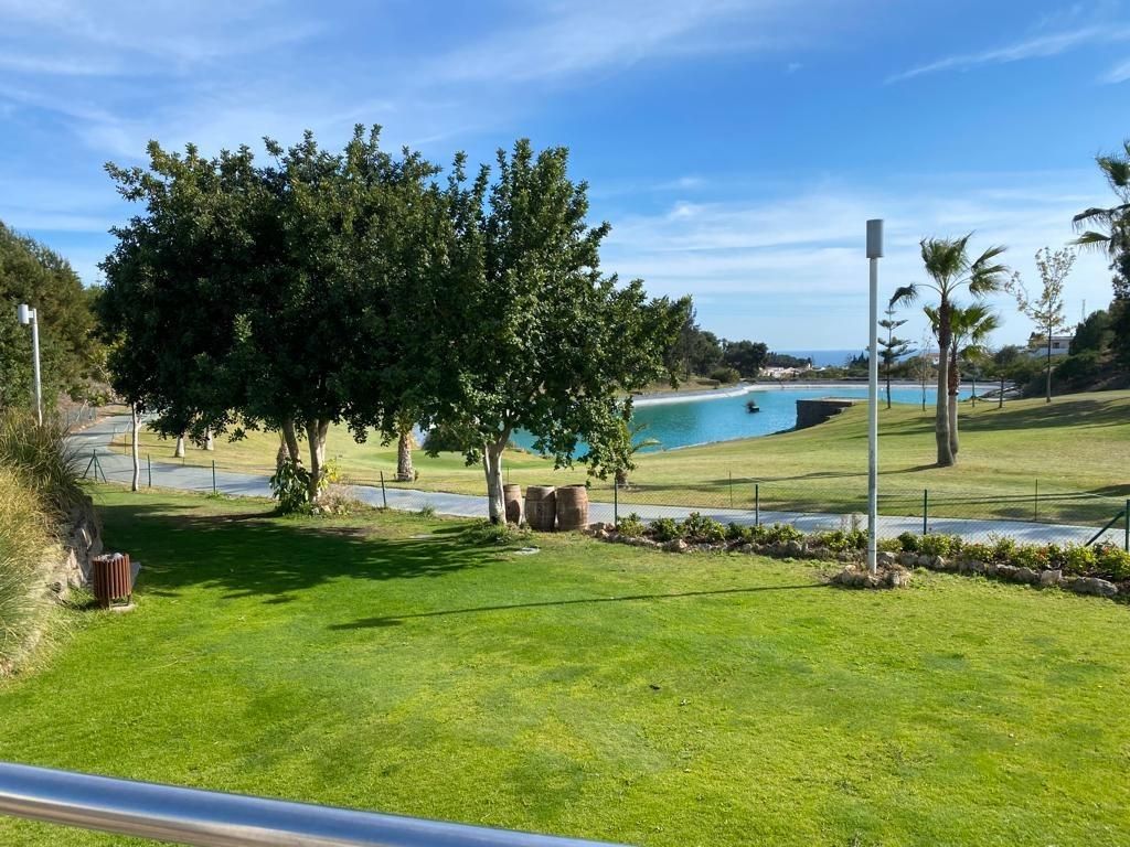 Piscina de Àtic en venda en Vélez-Málaga amb Aire condicionat, Calefacció i Terrassa