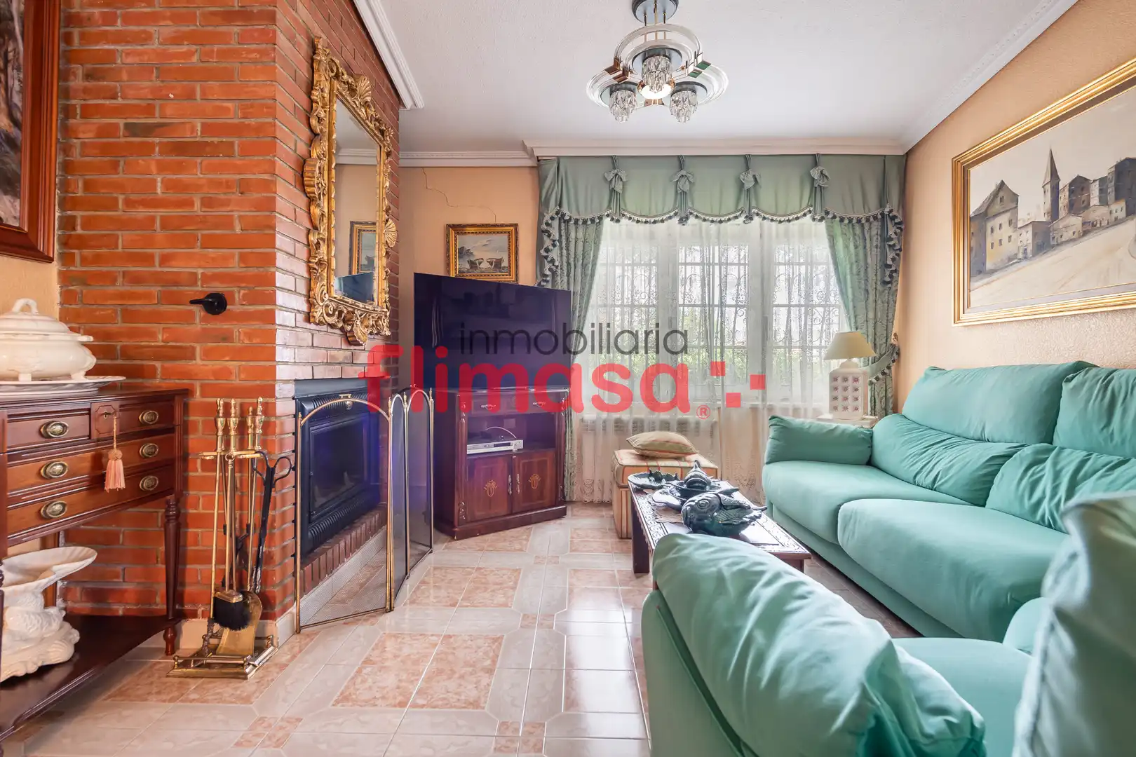 Living room of Houses for sale in Villaviciosa de Odón  with Air Conditioner, Heating and Private garden
