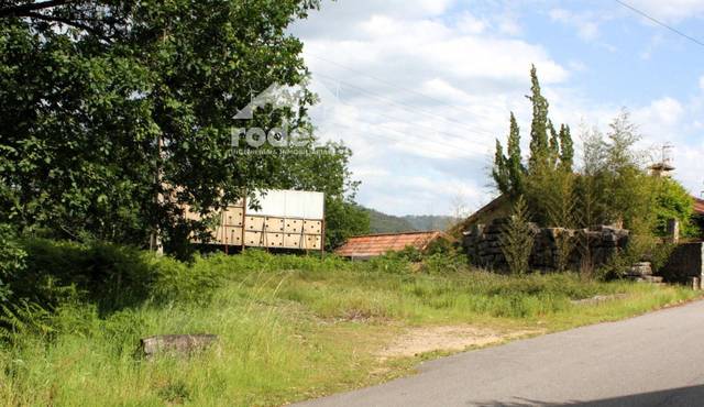 Terreno en Venta en Mos