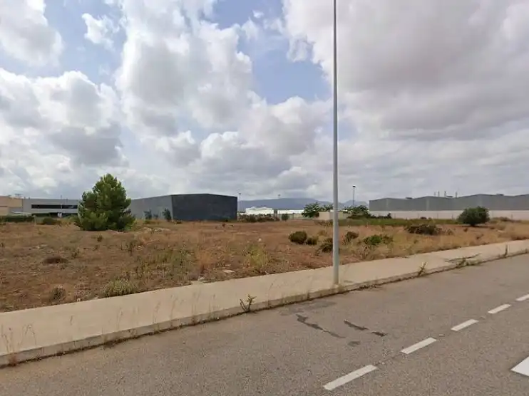 Terreny industrial en venda en Vall d'Alba
