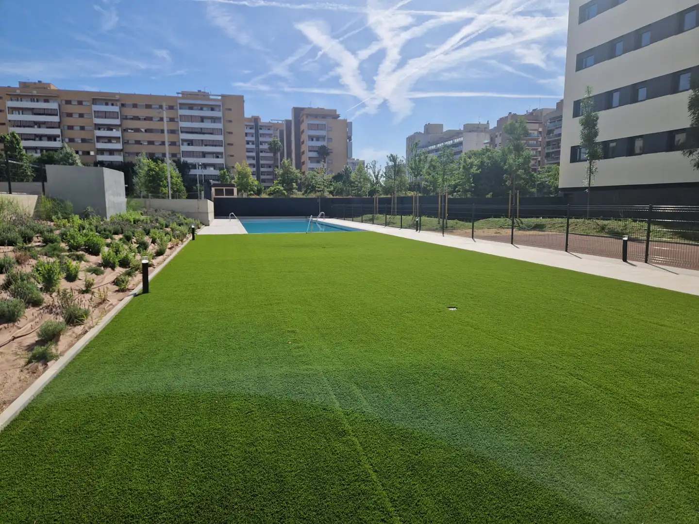 Swimming pool of Flat for rent in Barberà del Vallès  with Air Conditioner, Heating and Terrace