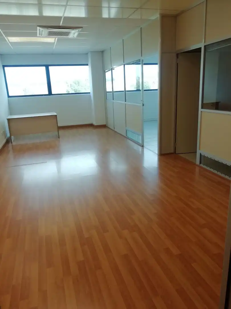 Oficina amb ascensor de lloguer a Mas Xirgu, imagen 14