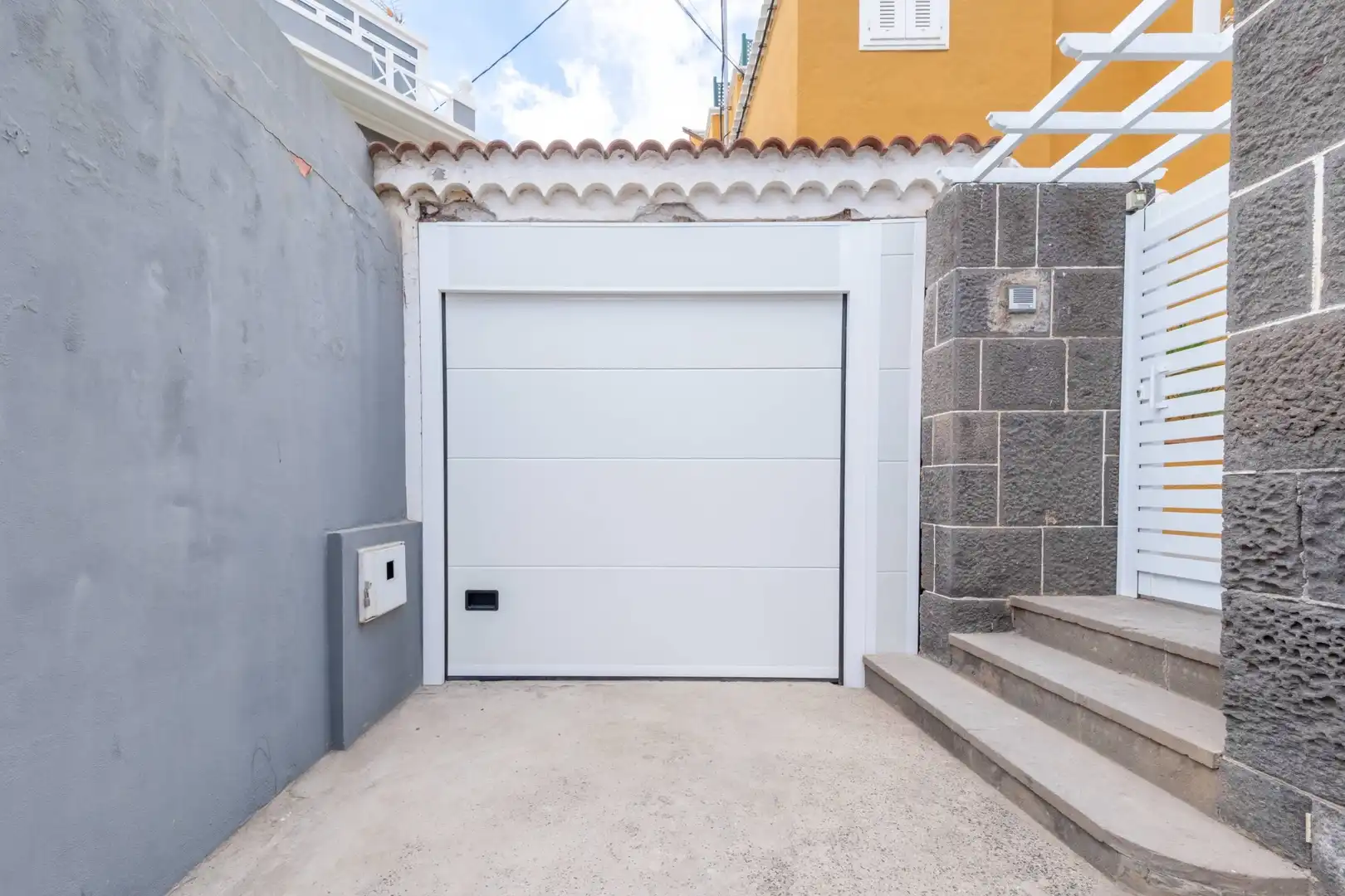 Parking of Detached homes for sale in Las Palmas de Gran Canaria  with Private garden, Terrace and Storage room