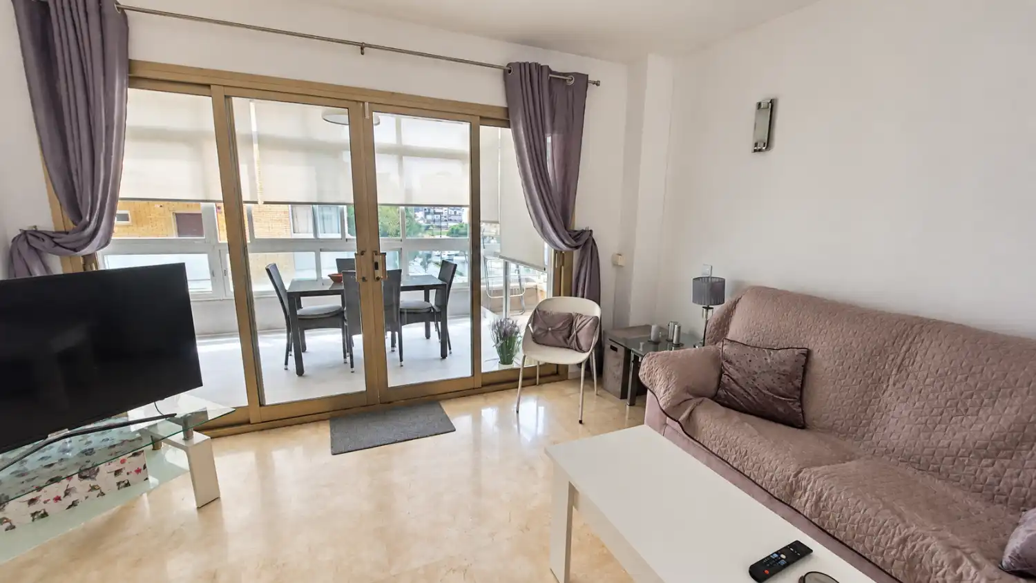 Living room of Apartments for sale in Fuengirola  with Air Conditioner, Terrace and Swimming Pool