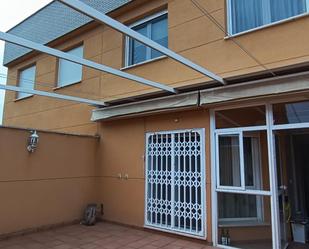 Exterior view of Single-family semi-detached for sale in  Albacete Capital  with Heating, Terrace and Storage room