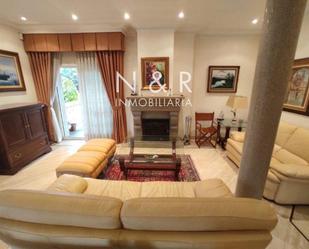 Living room of House or chalet for sale in Santiago de Compostela   with Heating, Terrace and Swimming Pool