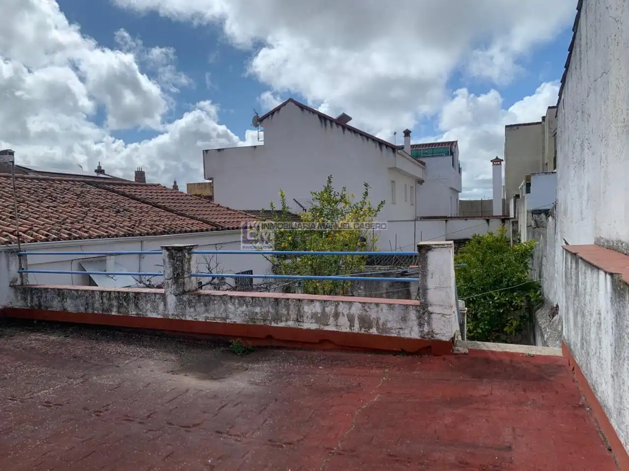 Vista exterior de Casa o xalet en venda en Cáceres amb Calefacció, Jardí privat i Terrassa