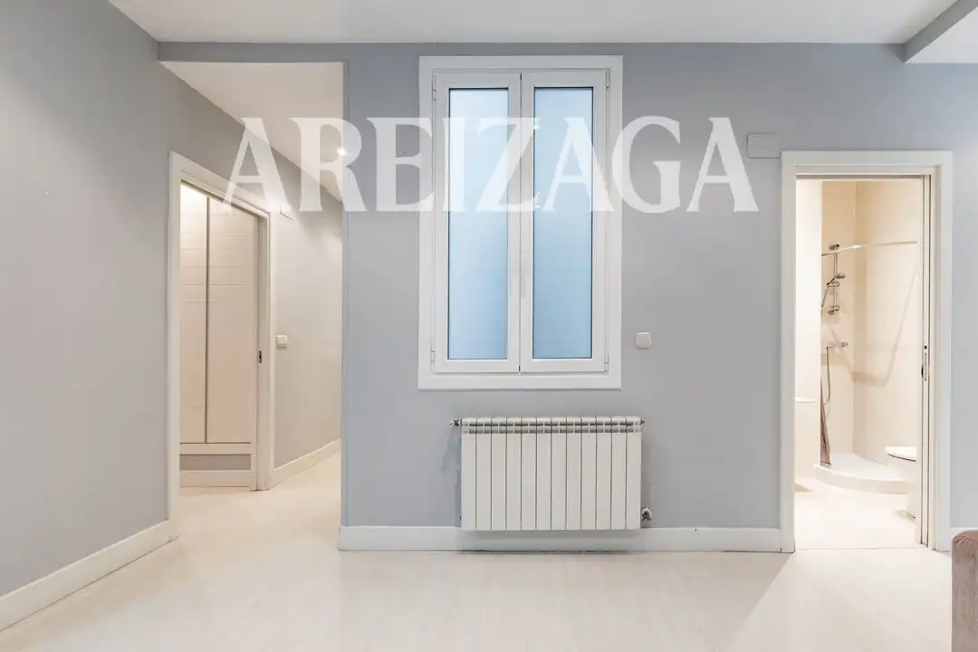 Habitación de Piso en venta en Donostia - San Sebastián  con Calefacción