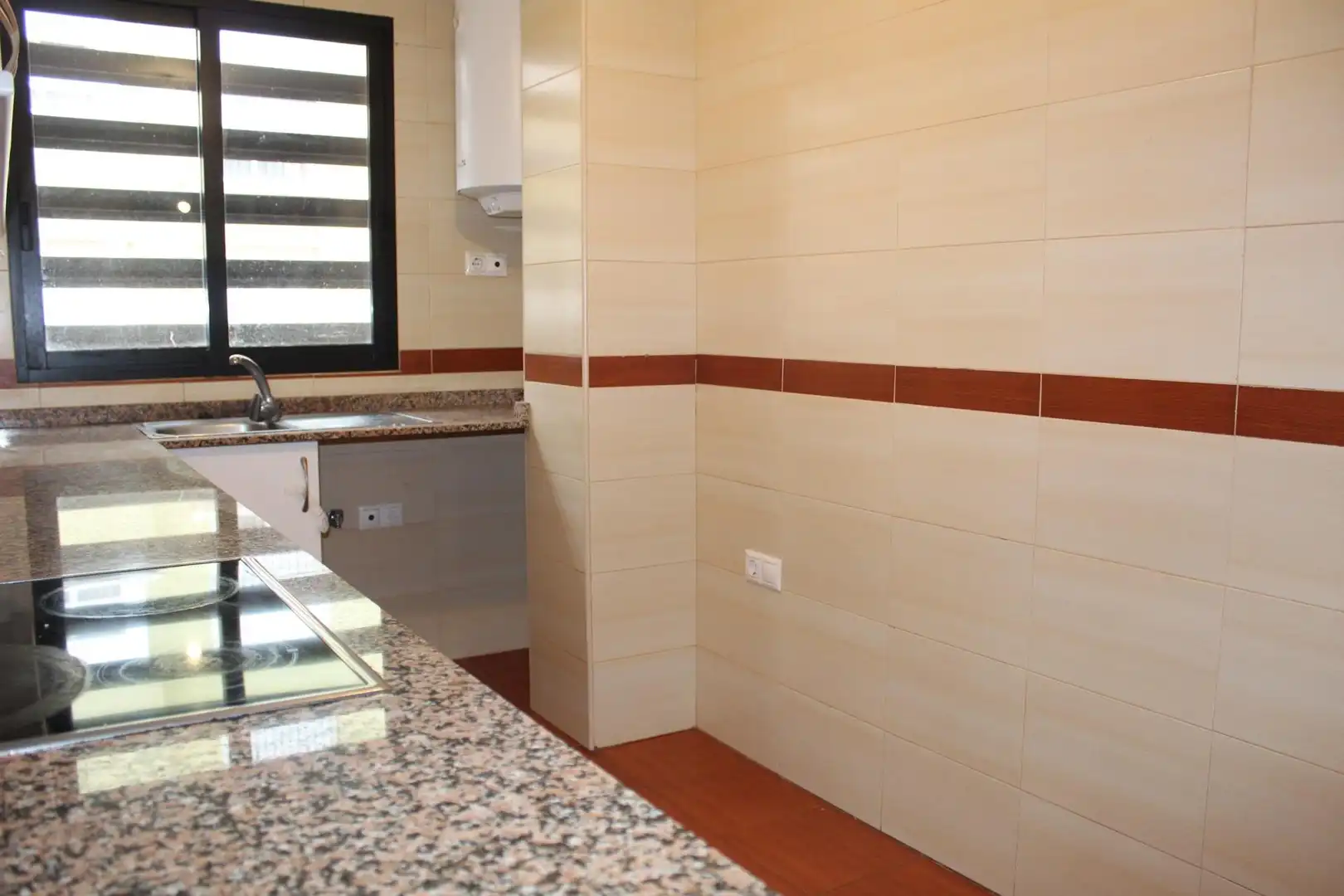 Cocina de Piso en venta en Onda con Aire acondicionado y Balcón