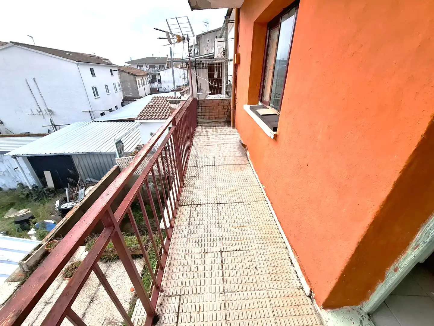 Balcony of Detached homes for sale in San Martín de Valdeiglesias  with Heating, Terrace and Furnished