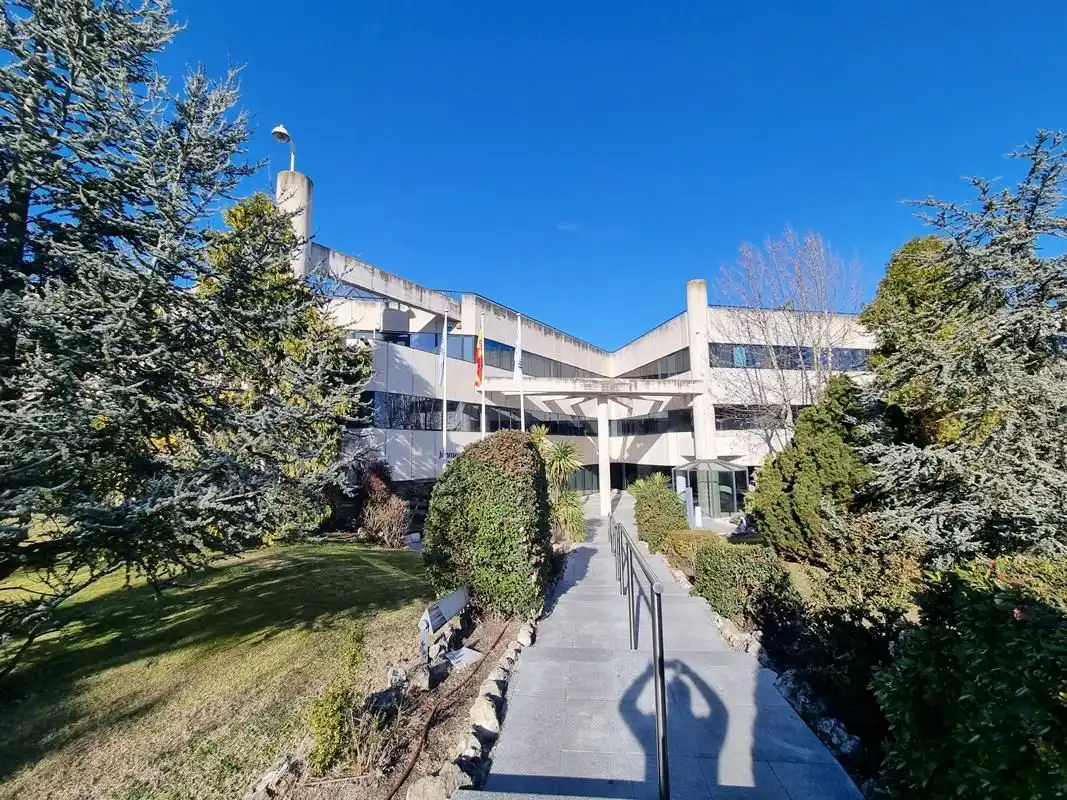 Vista exterior de Oficina en venta en Las Rozas de Madrid con Aire acondicionado
