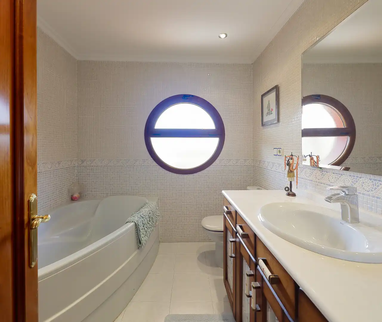 Baño de Casa o chalet en venta en Gijón  con Calefacción, Parquet y Terraza