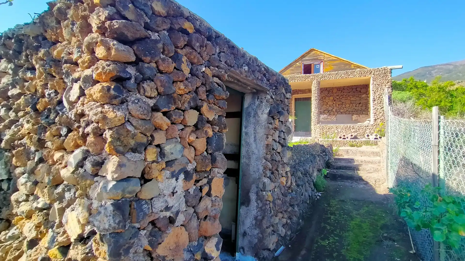 Country homes for sale in Centro