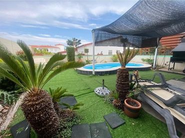 Villa con balcone in vendita a Boverals - Saldonar
