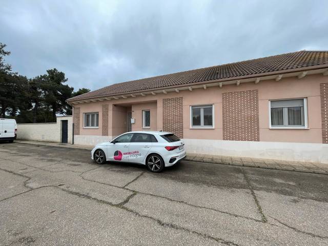 Casa-chalet en Venta en Calle Costa Rica, 2 en Pedrajas de San Esteban