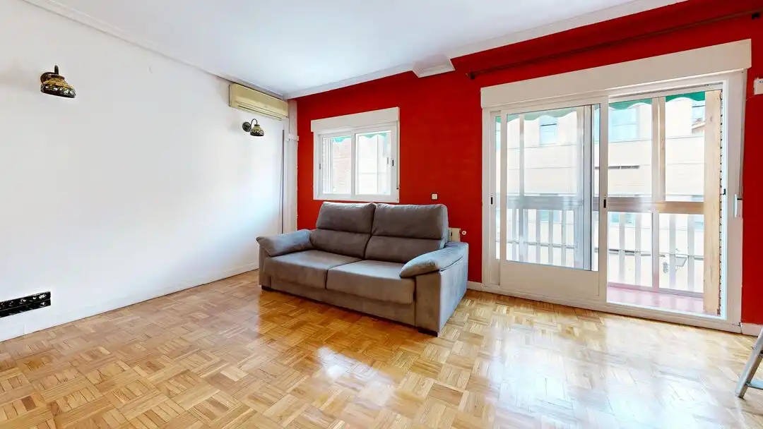 Sala de estar de Piso de alquiler en Madrid con Aire acondicionado, Calefacción y Terraza