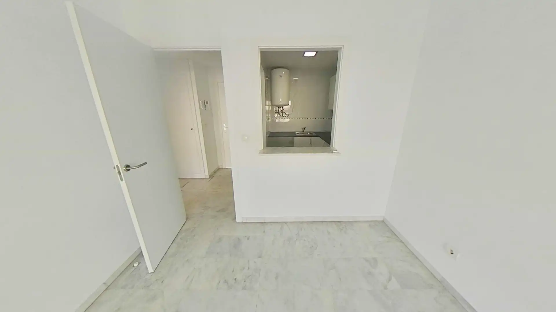 Apartament amb ascensor en venda a Av Aeronaútica, imagen 2