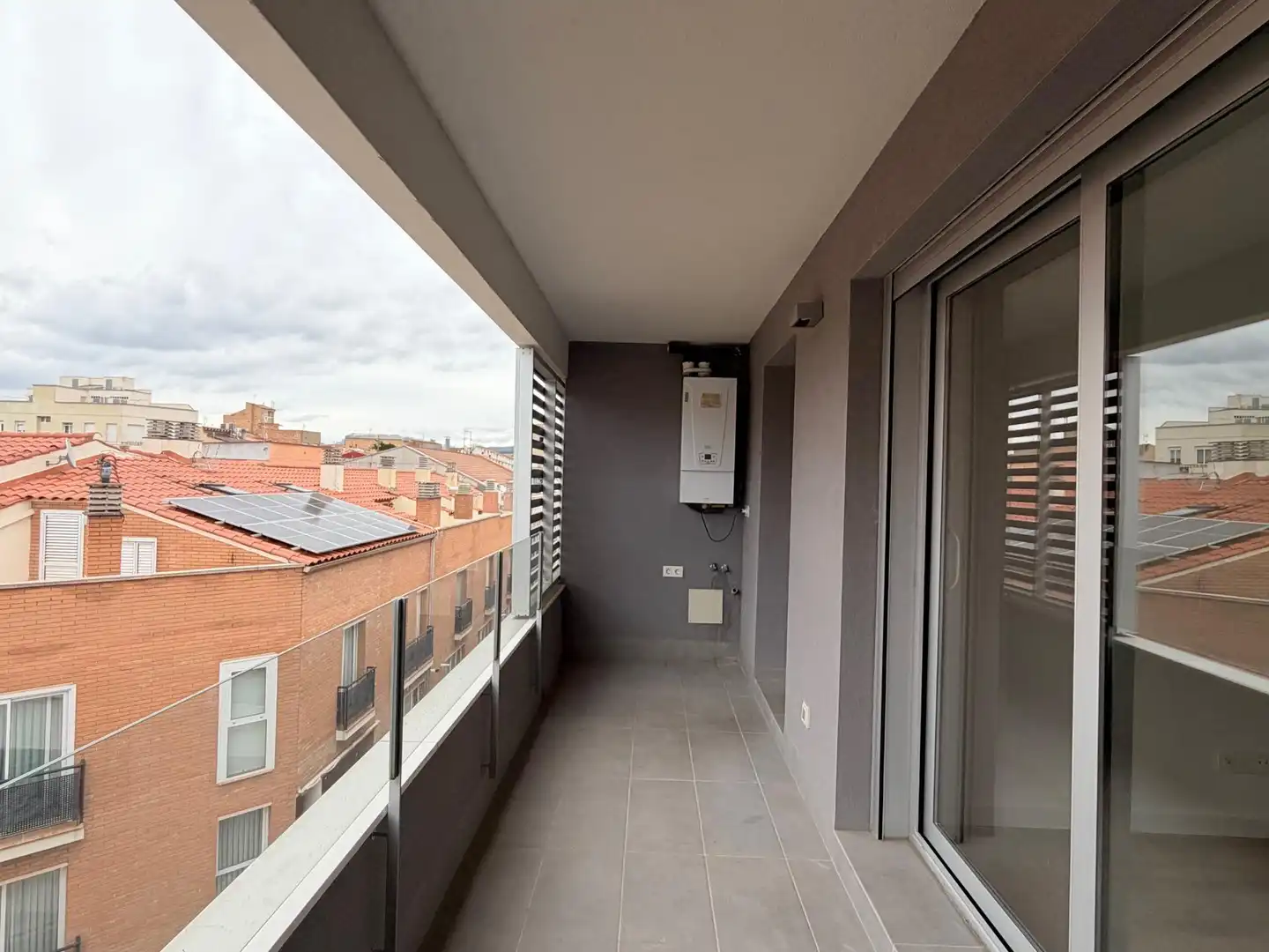 Terraza de Piso de alquiler en Igualada con Aire acondicionado, Calefacción y Parquet