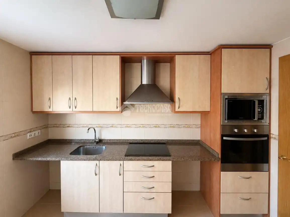 Flat for sale in Torres de la Alameda