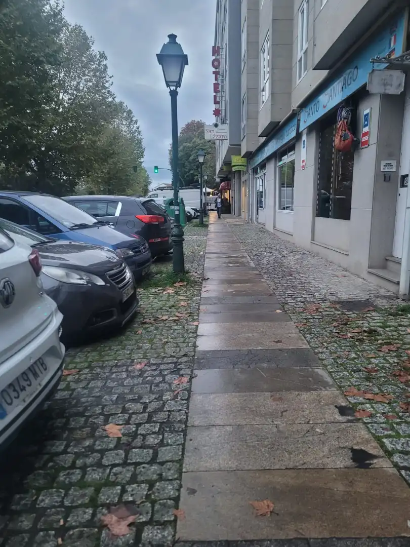 Aparcament de Local de lloguer en Santiago de Compostela  amb Calefacció
