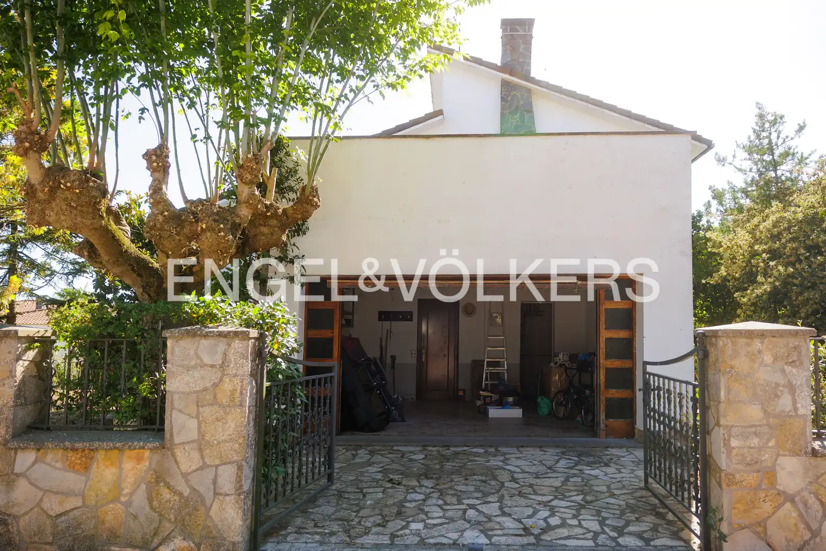 Vista exterior de Casa o xalet en venda en Calaf amb Calefacció, Jardí privat i Terrassa