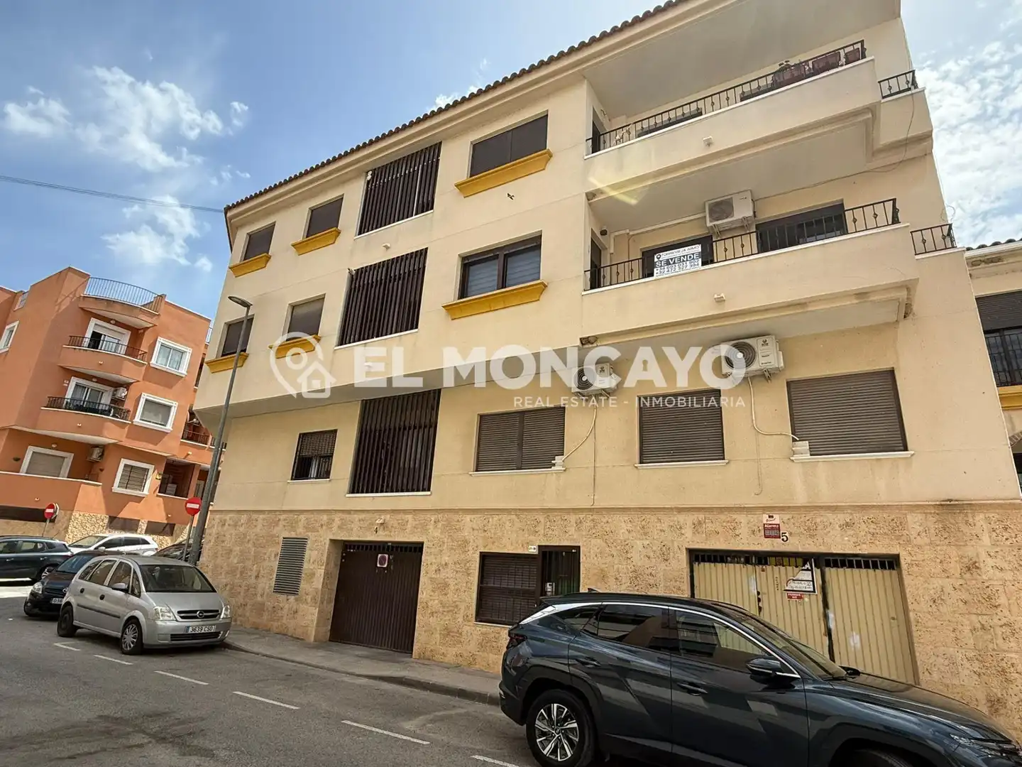Vista exterior de Apartament en venda en San Miguel de Salinas amb Aire condicionat, Calefacció i Terrassa