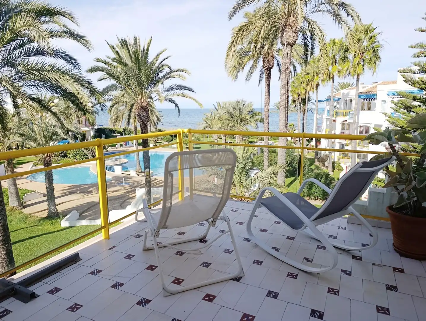 Terraza de Dúplex de alquiler en Dénia con Aire acondicionado, Calefacción y Jardín privado
