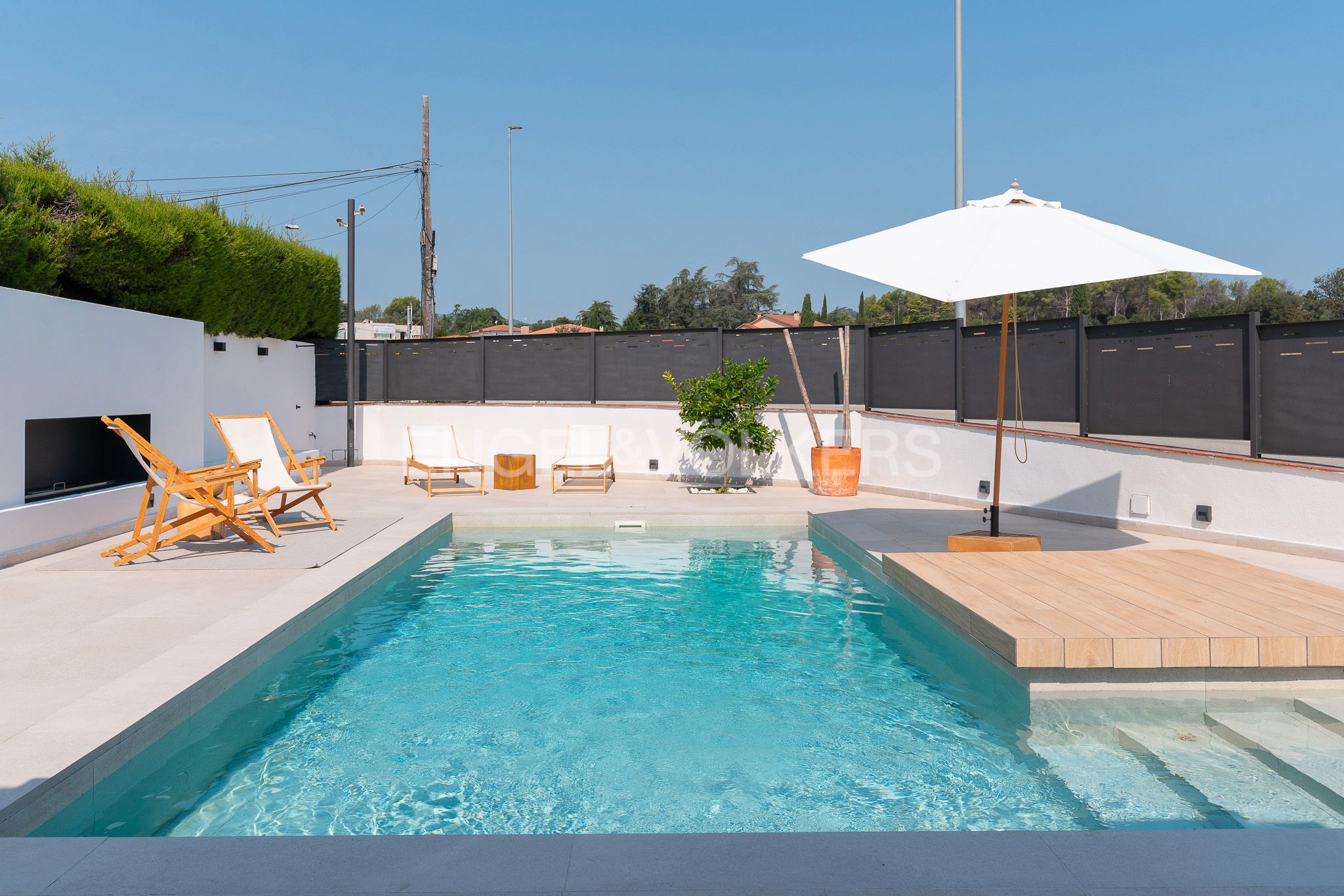 Piscina de Casa o xalet en venda en Santa Eulàlia de Ronçana amb Aire condicionat, Calefacció i Jardí privat