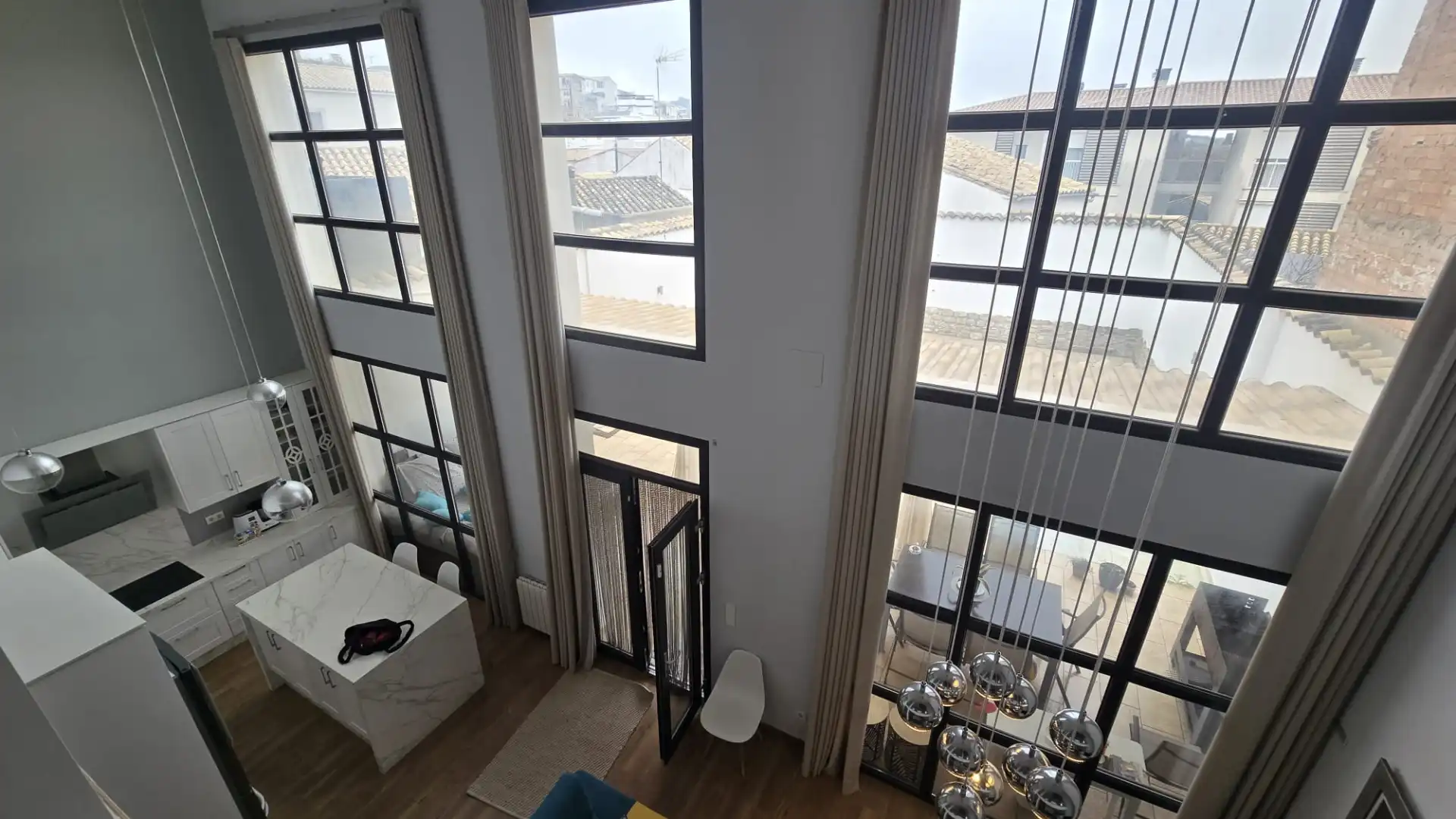Dormitori de Casa adosada en venda en Úbeda amb Aire condicionat, Calefacció i Jardí privat