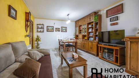 Foto 3 de Piso en venta en Calle Enric Granados, Centre - Eixample – Can Llobet, Barberà del Vallès