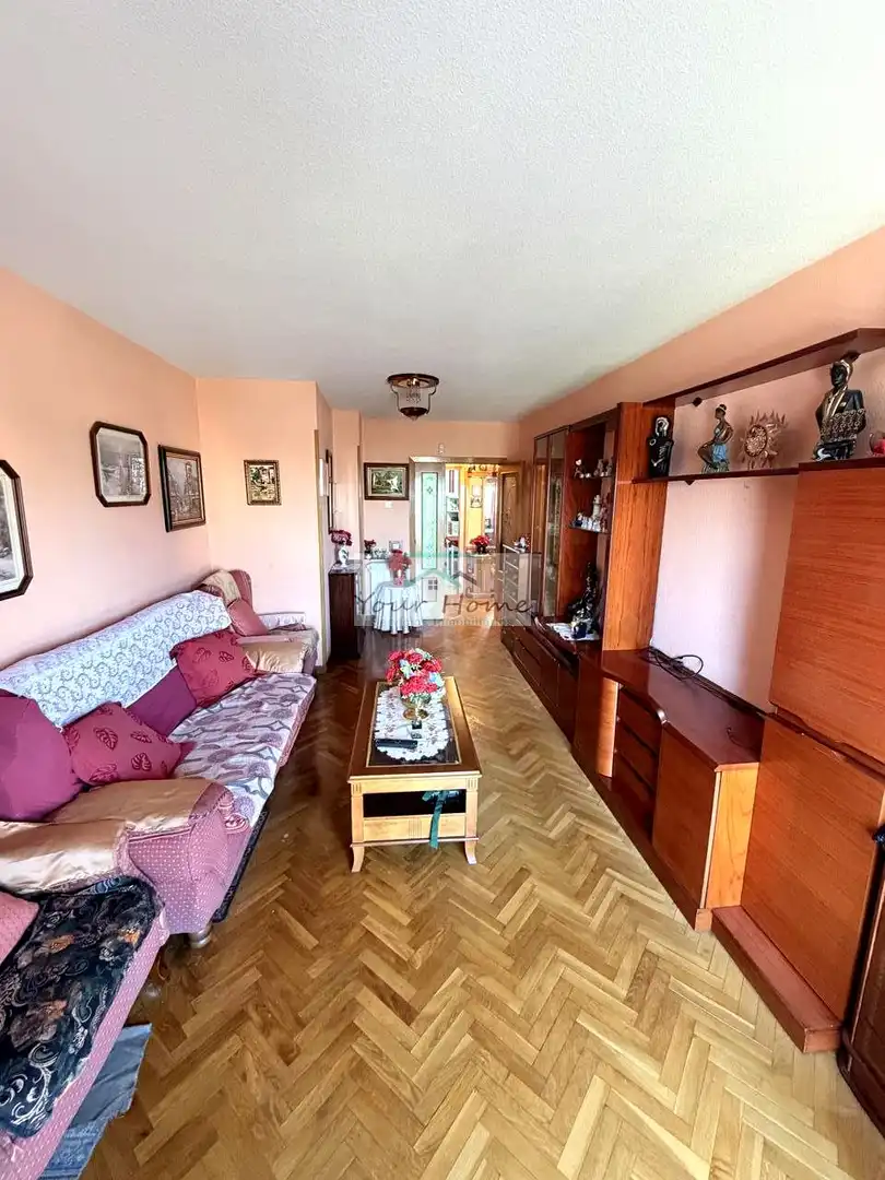 Wohnzimmer von Wohnung zum Verkauf in Madrid mit Heizung, Parkett und Gemeinschaftspool